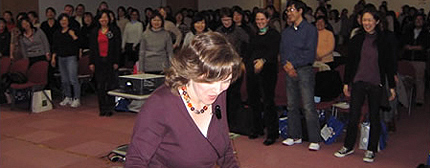 2006年3月 / 大阪 / 「English Land」の新刊発表会での講演